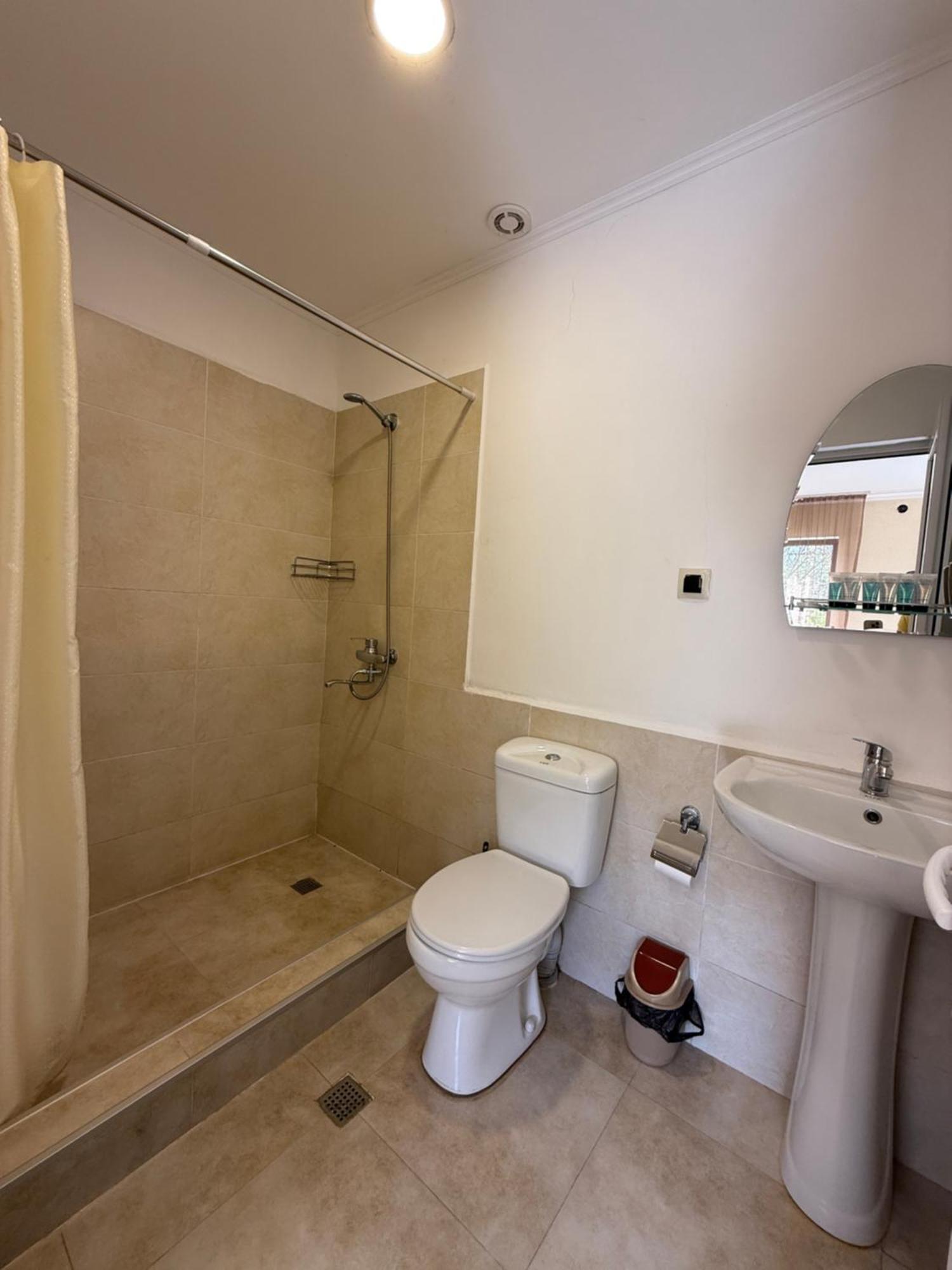 Hotel Villa Eniseli Luaran gambar